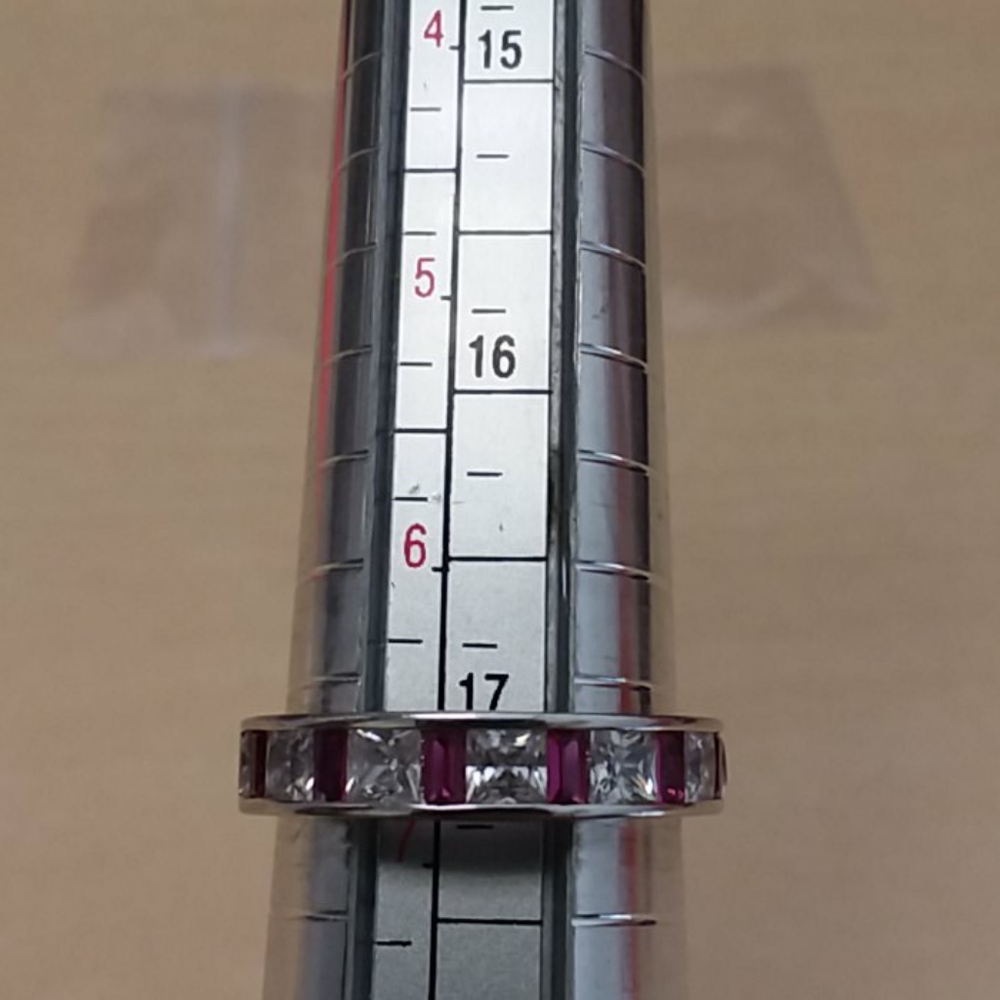 Womens  Crystal ring